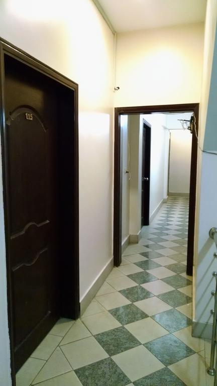 Embassy Lodge Карачи Екстериор снимка